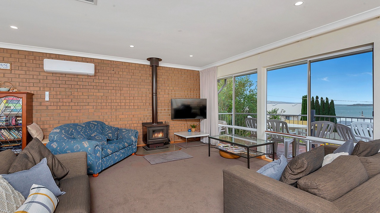 Photo of Livingroom in Encounter Bay