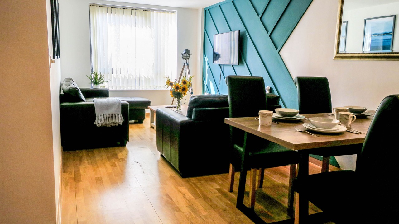 Photo of Others in Hope Street