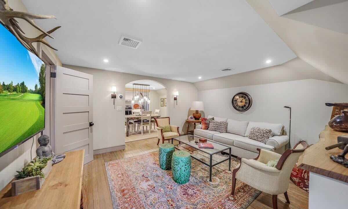 Photo of Livingroom in Kennett Square