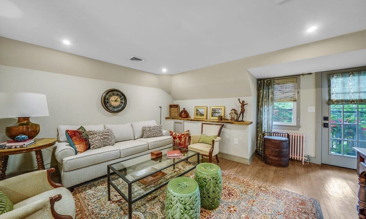 Photo of Livingroom in Kennett Square