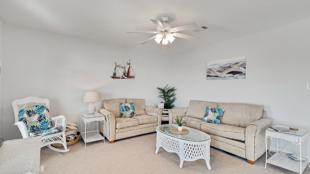 Photo of Livingroom in Fort Morgan