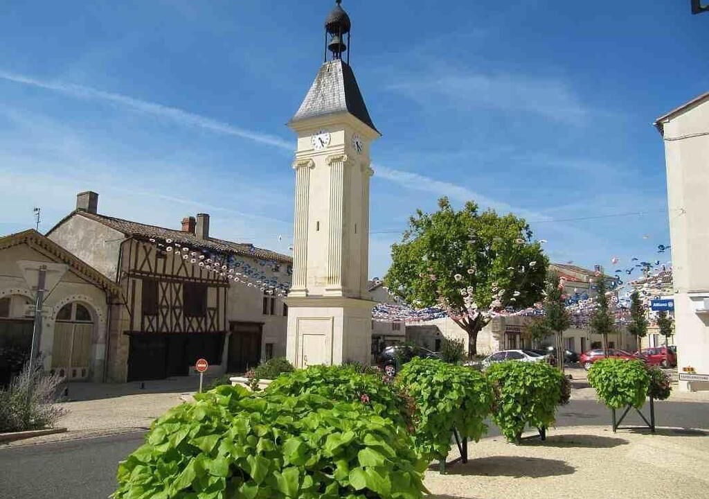 Photo of Others in Gensac