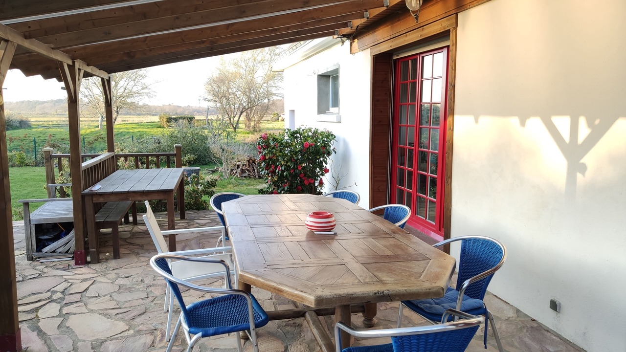 Photo of Outdoor in Billiers
