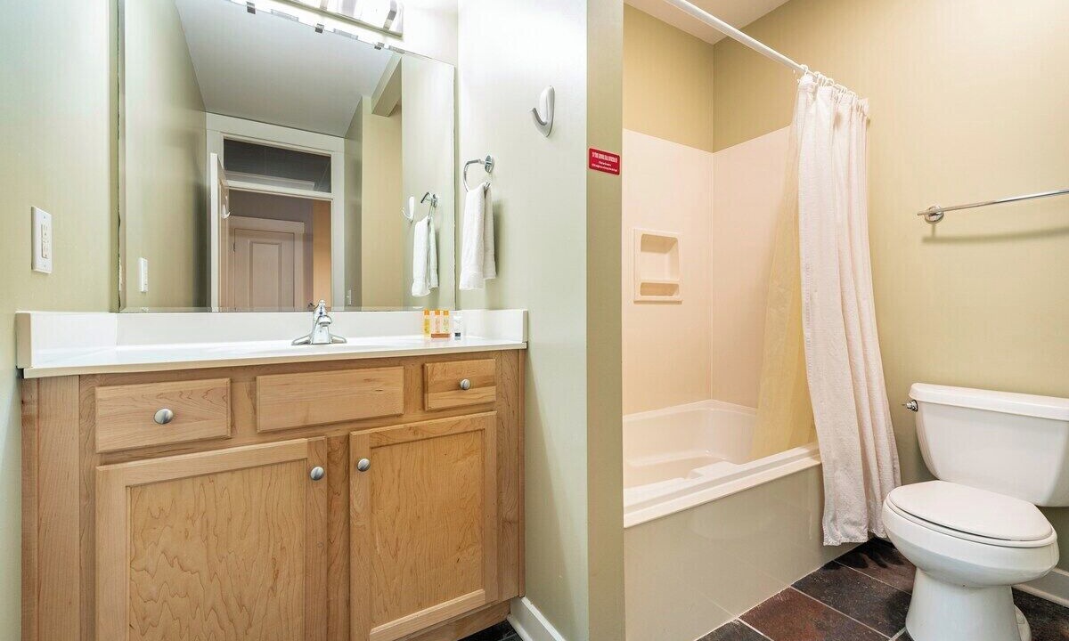 Photo of Bathroom in Highlands