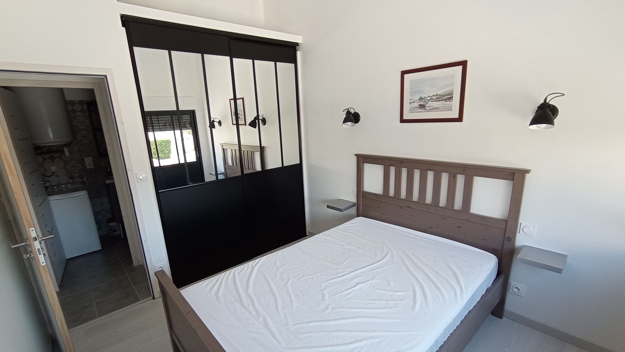 Photo of Bedroom in Talmont-Saint-Hilaire