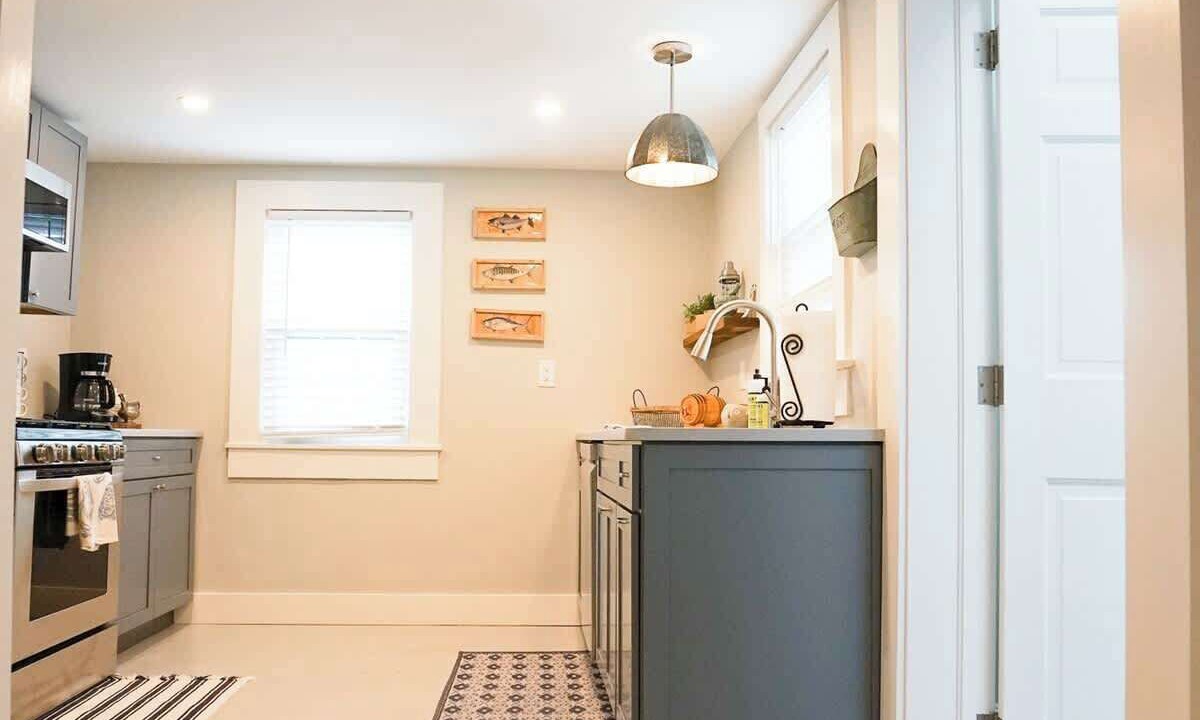 Photo of Kitchen in Off Broadway