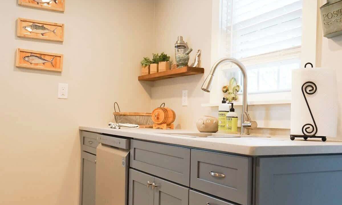 Photo of Bathroom in Off Broadway