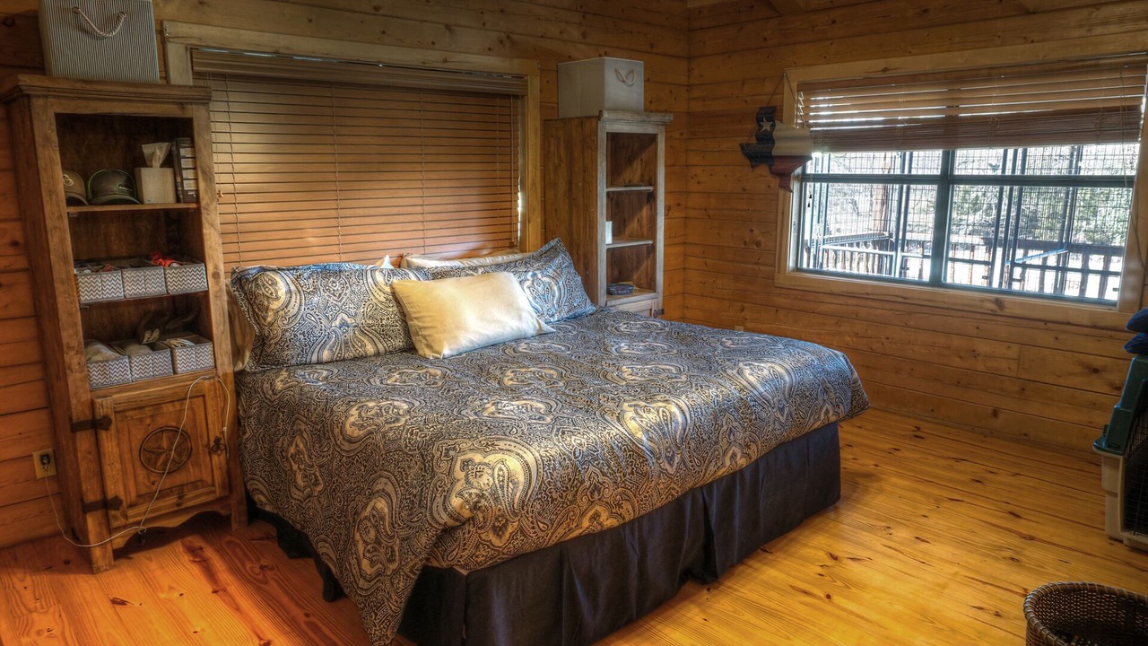 Photo of Bedroom in Leakey