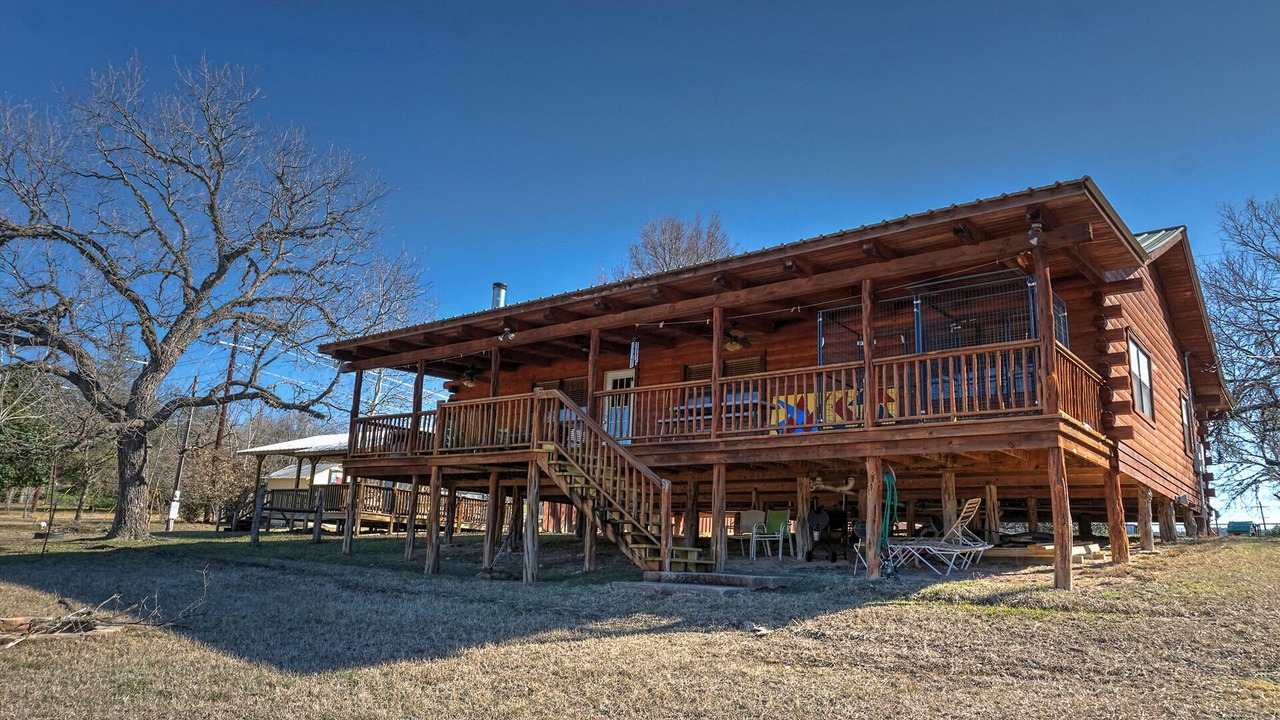 Photo of Outdoor in Leakey