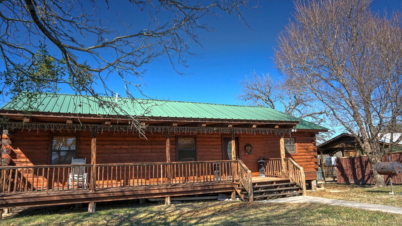 Photo of Outdoor in Leakey