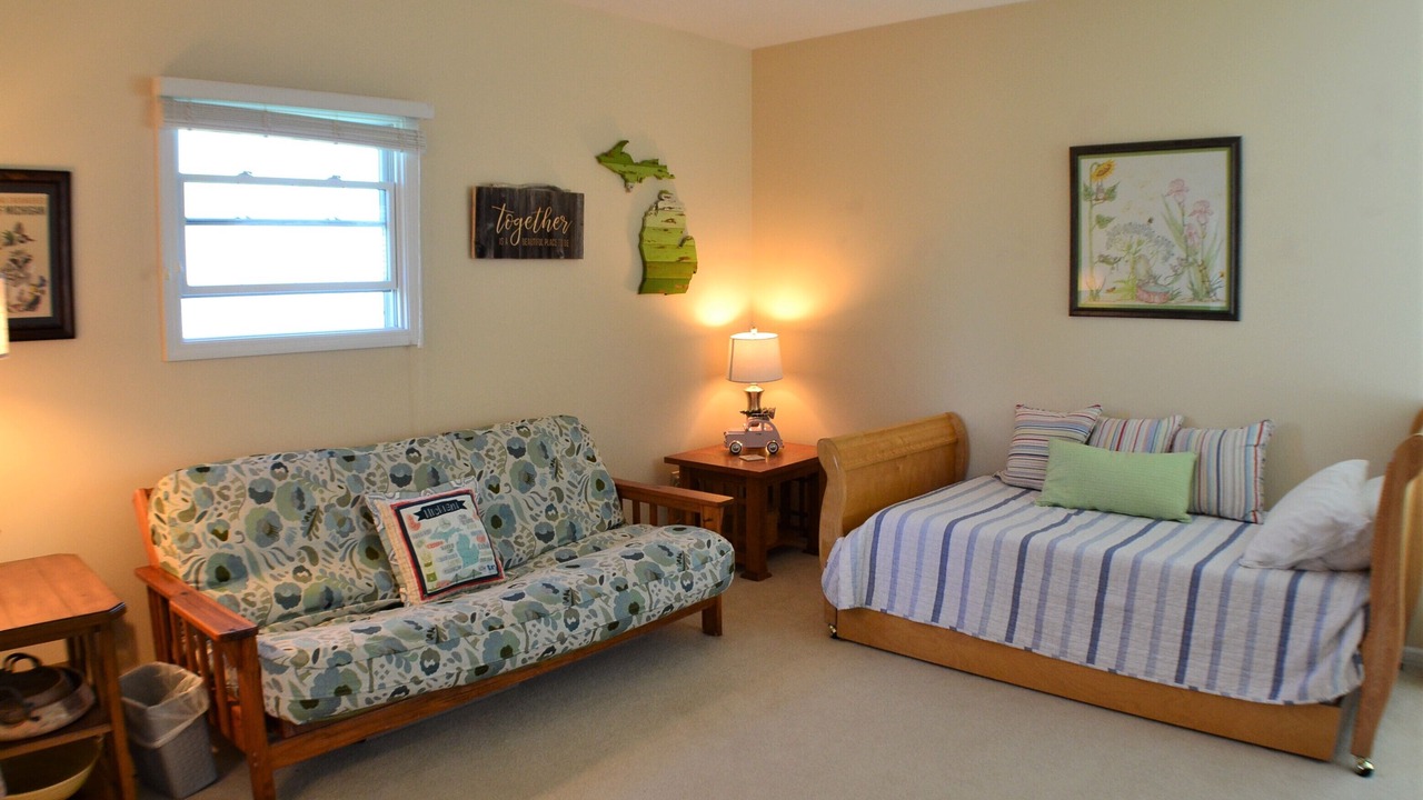 Photo of Bedroom in Mackinaw City