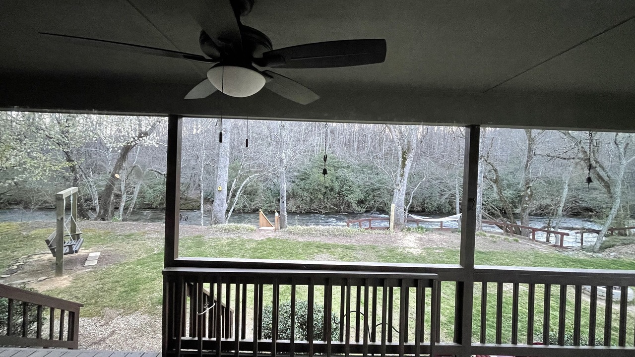 Photo of Bedroom in Blairsville