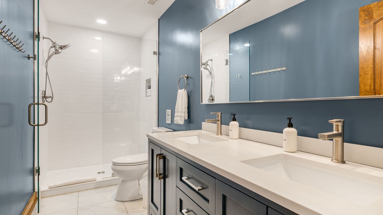 Photo of Bathroom in Skyland