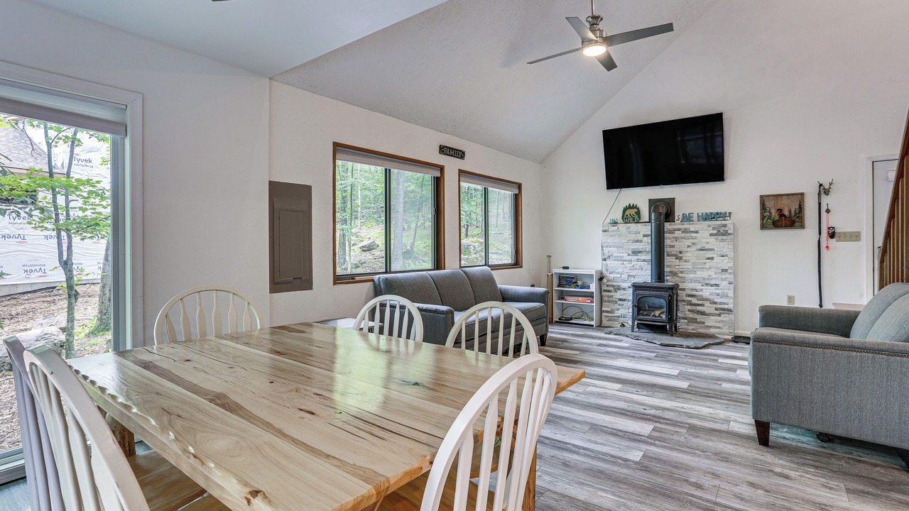 Photo of Others in Rowland