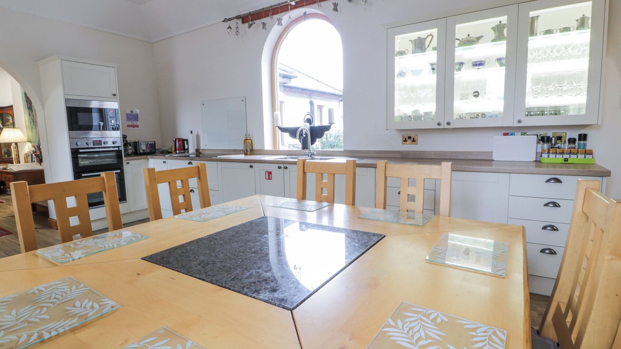 Photo of Others in Peebles