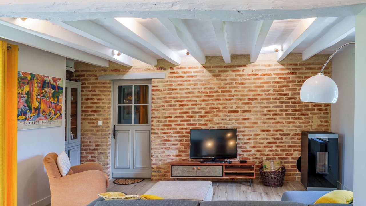 Photo of Livingroom in Saint-Branchs