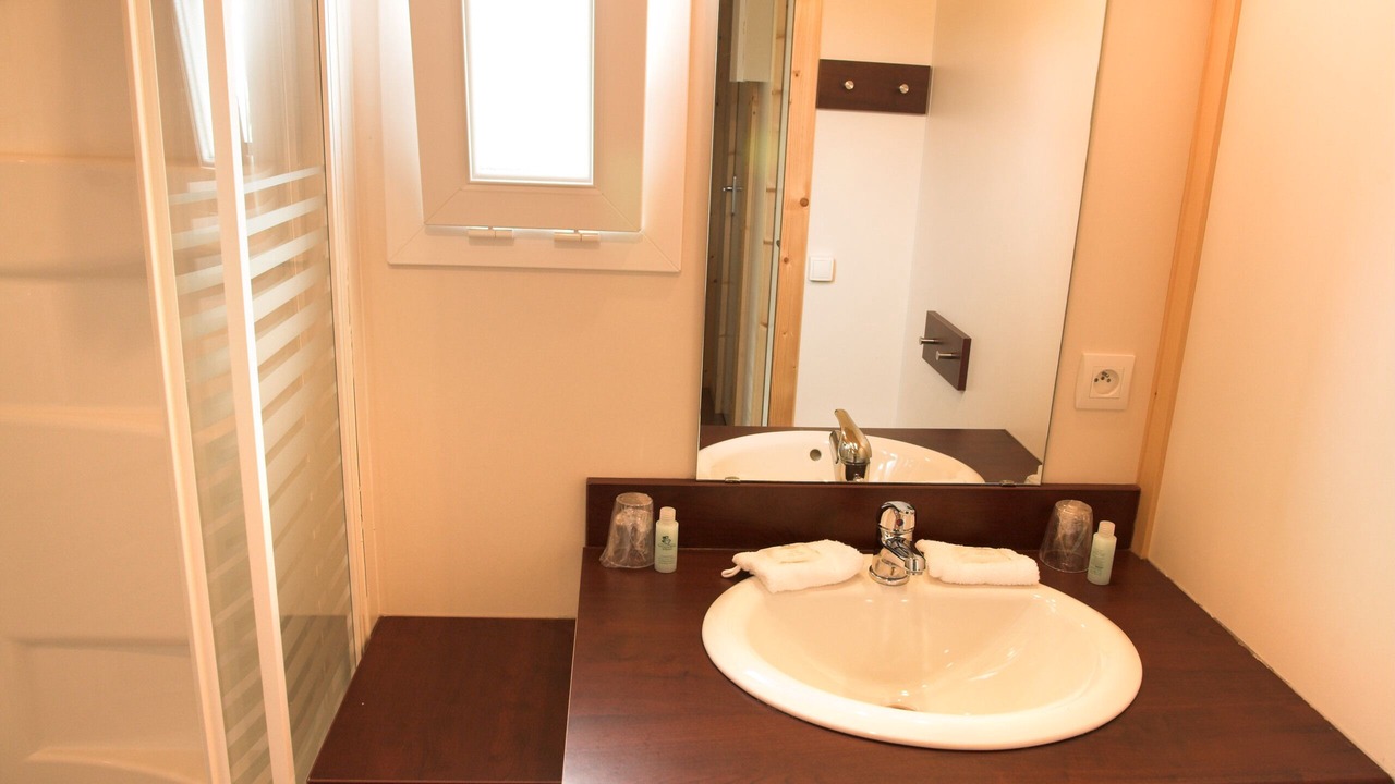 Photo of Bathroom in Saint-Meloir-des-Ondes