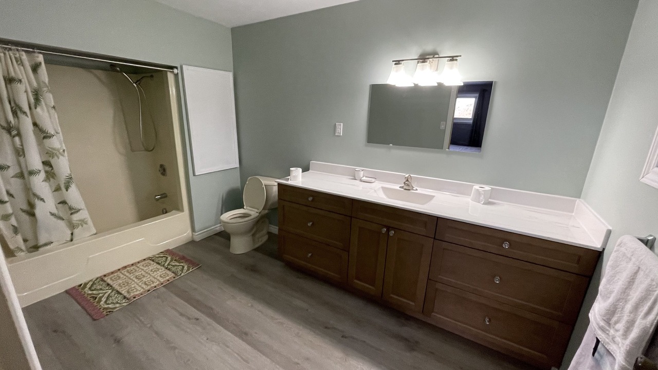 Photo of Bathroom in Grey Highlands