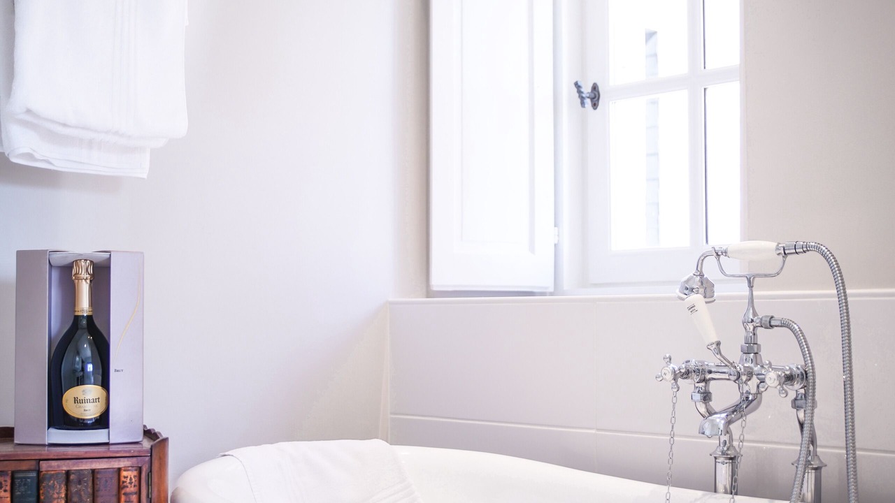 Photo of Bathroom in Clermont-Creans