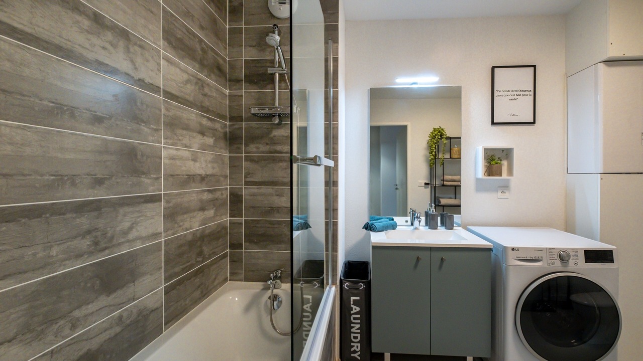 Photo of Bathroom in Quartier Croix-Daurade