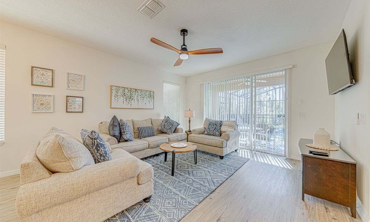 Photo of Livingroom in Watersong