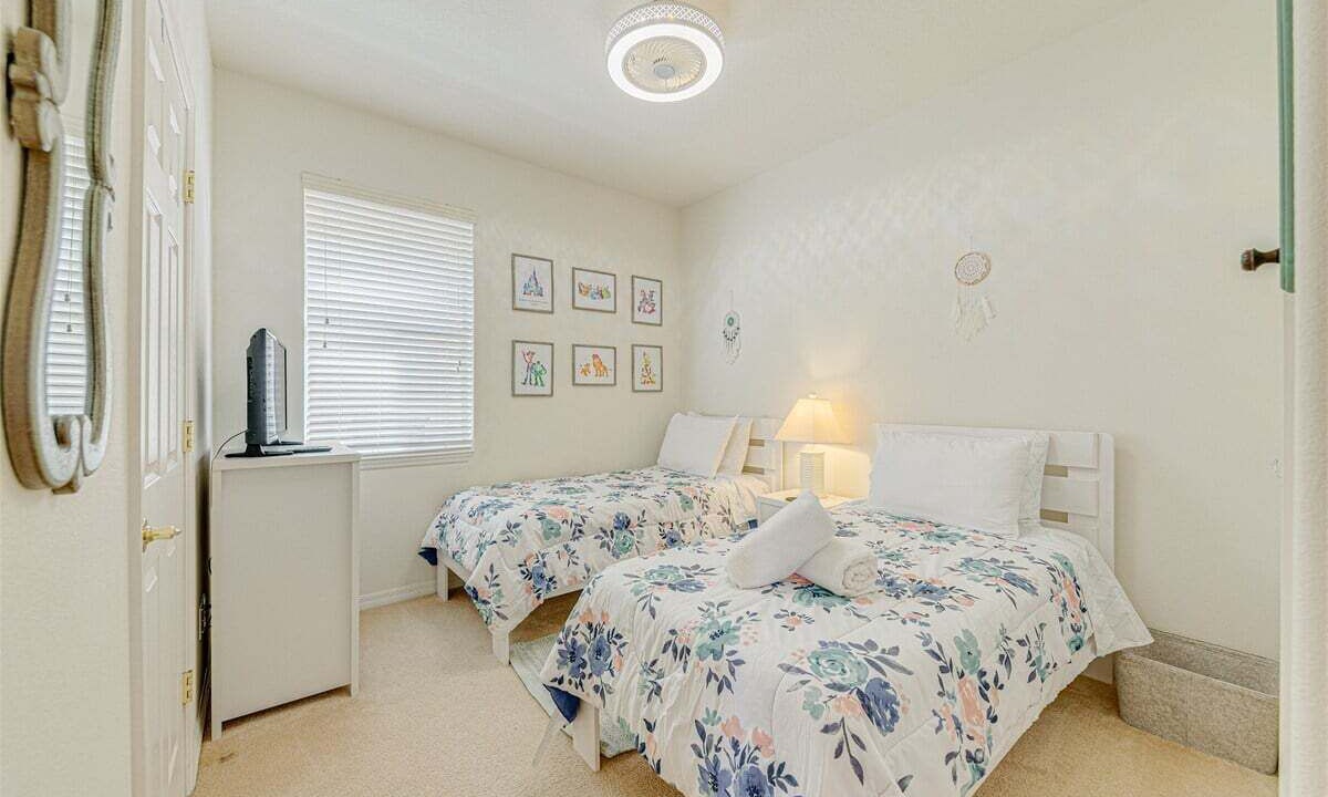 Photo of Bedroom in Watersong