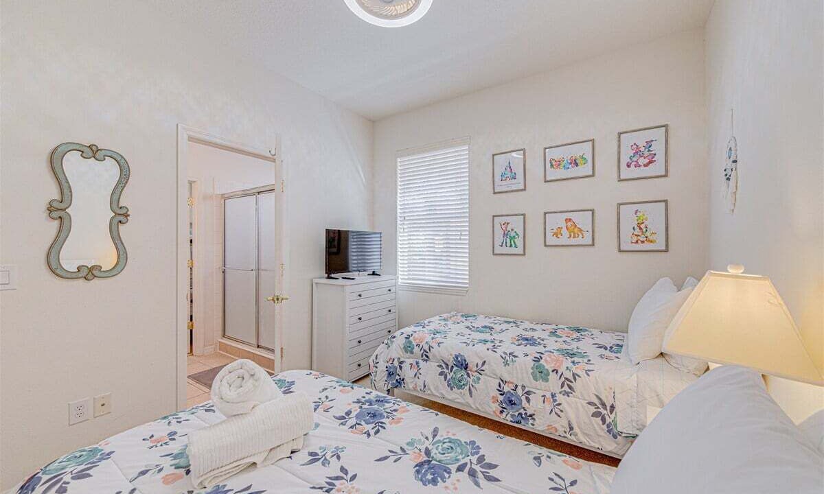 Photo of Bedroom in Watersong