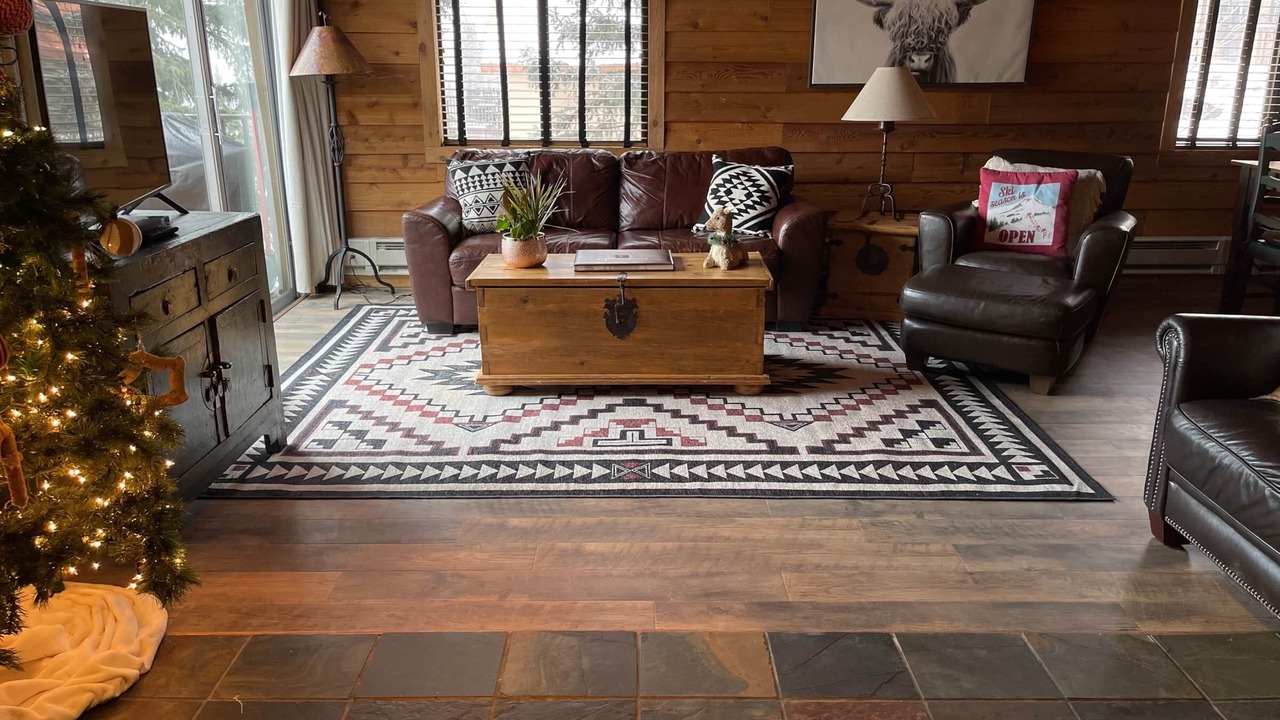 Photo of Livingroom in Purgatory