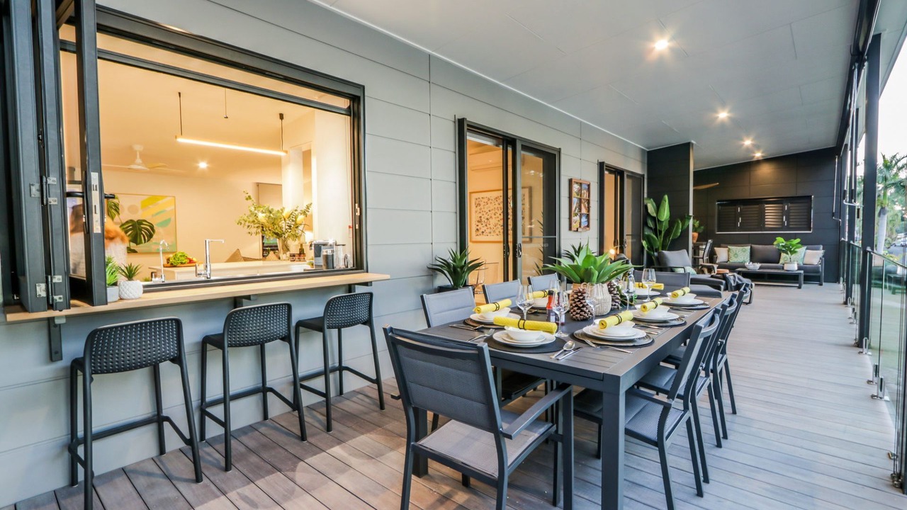 Photo of Others in Seventeen Seventy