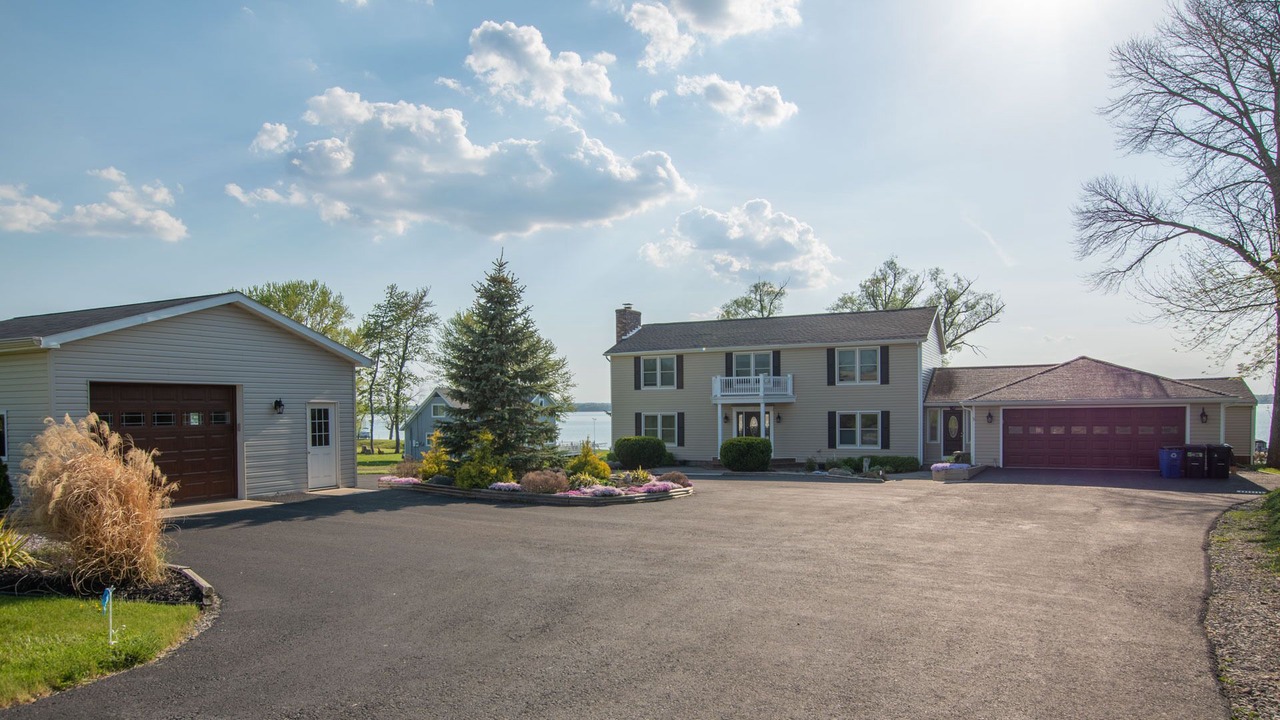 Photo of Outdoor in Cayuga