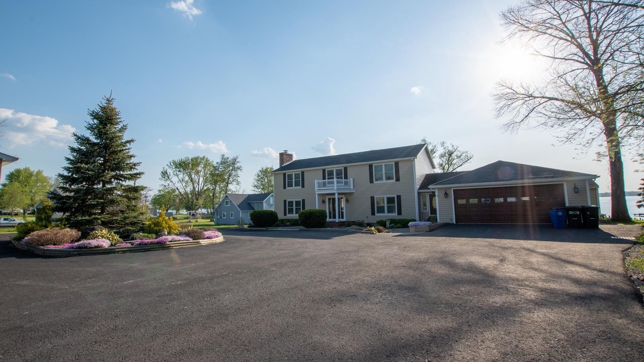 Photo of Outdoor in Cayuga