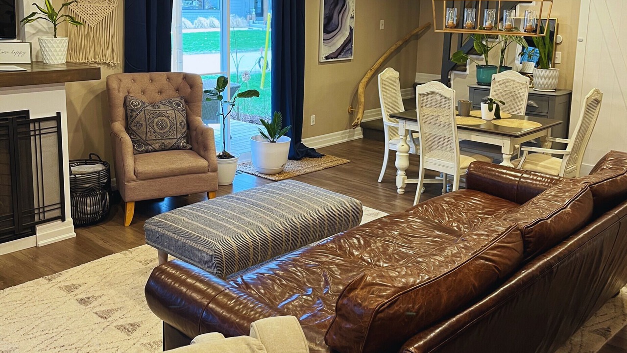 Photo of Livingroom in Sarnia