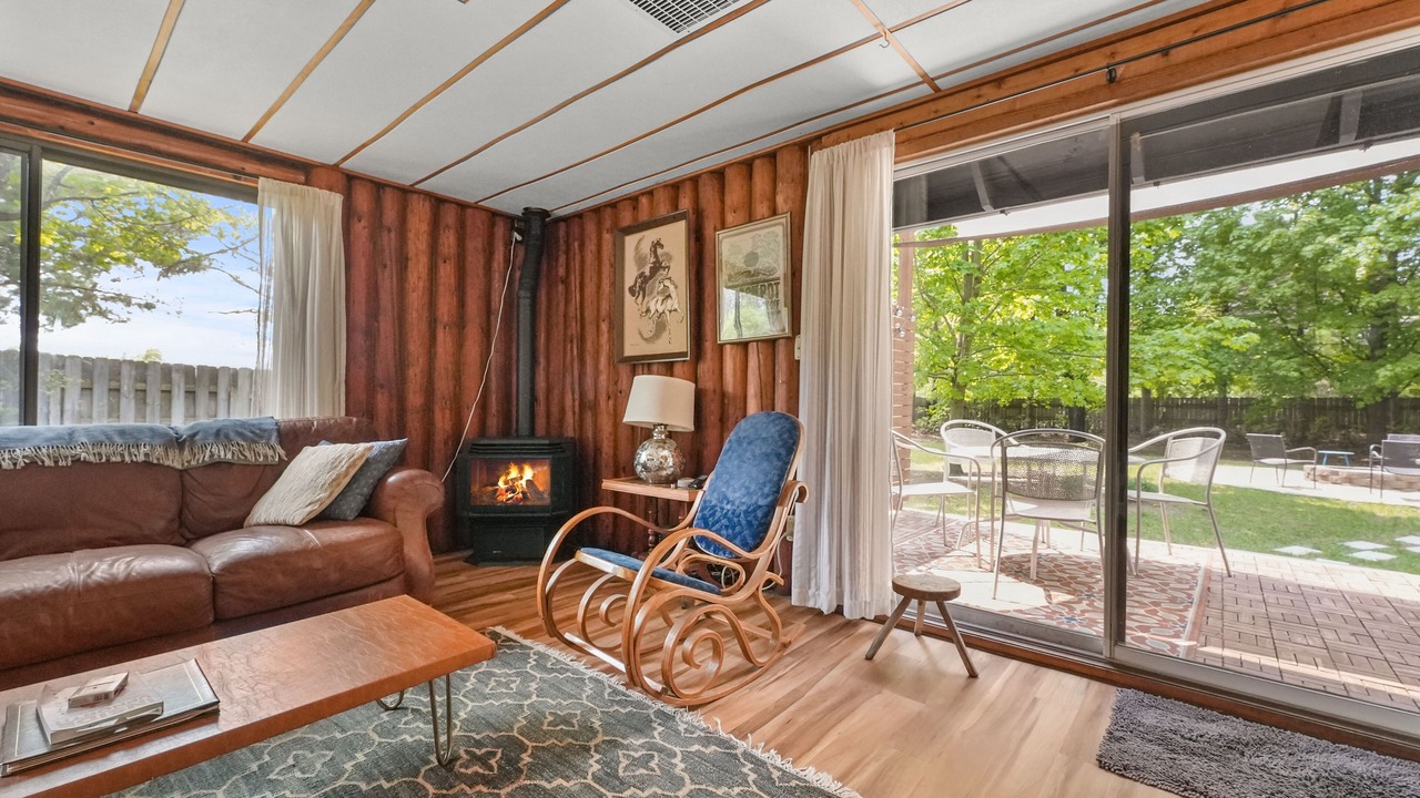 Photo of Livingroom in Mesick
