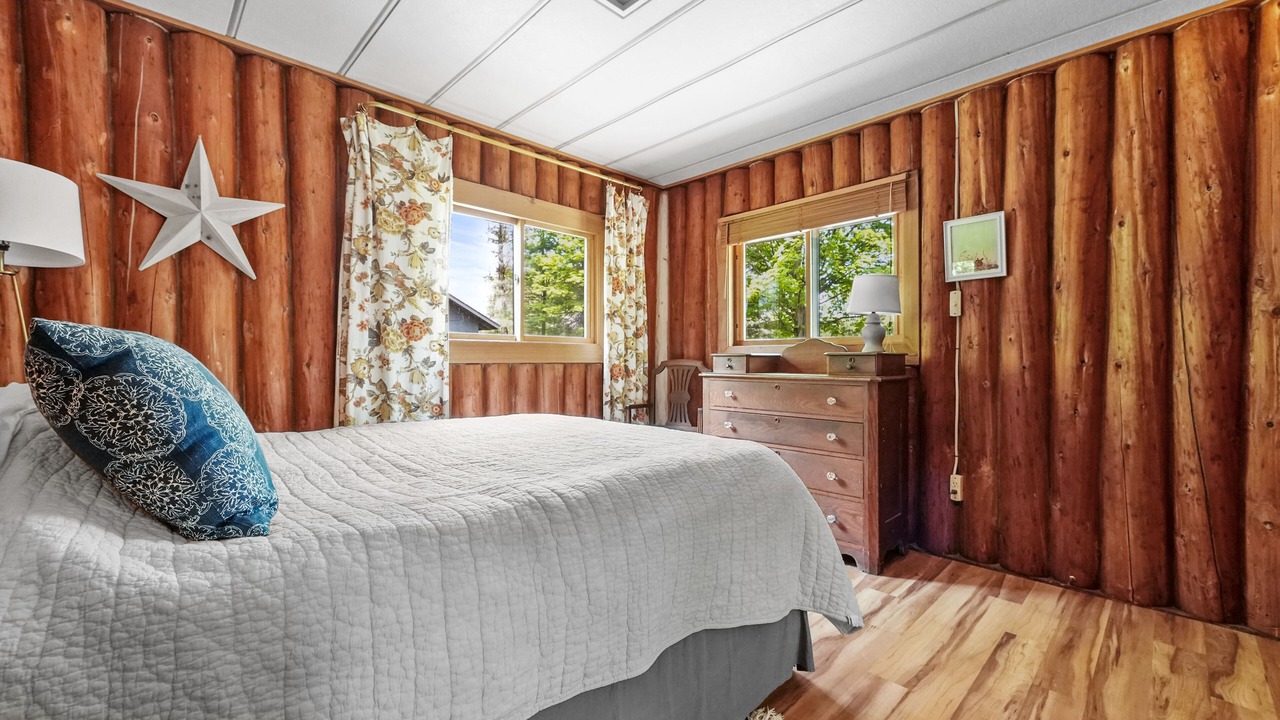 Photo of Bedroom in Mesick