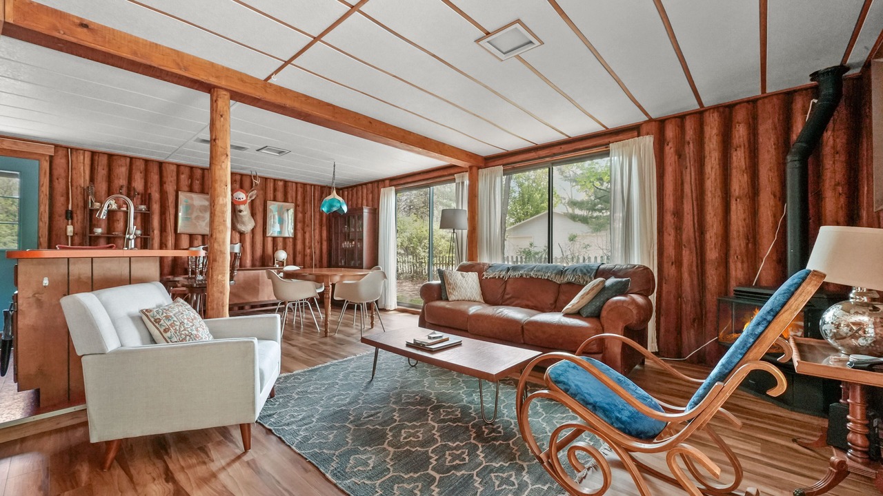 Photo of Livingroom in Mesick