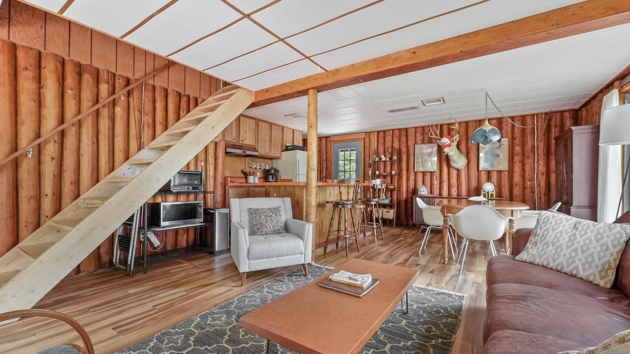 Photo of Livingroom in Mesick