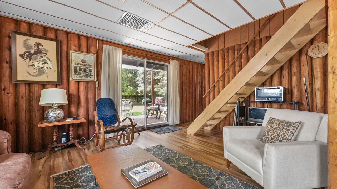 Photo of Livingroom in Mesick