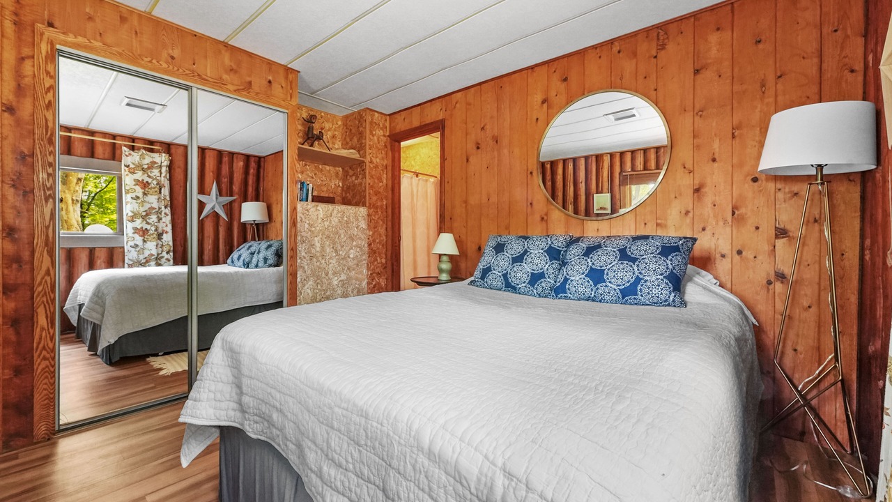 Photo of Bedroom in Mesick