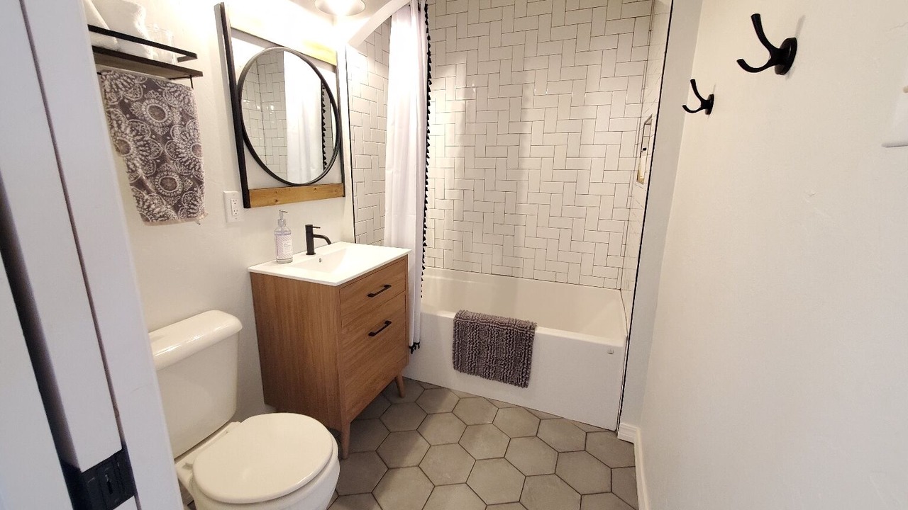 Photo of Bathroom in Central Oklahoma City