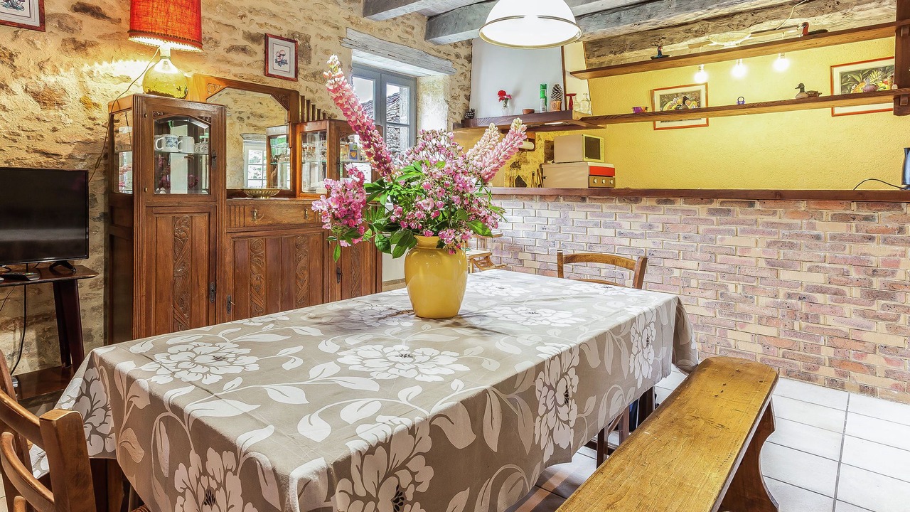 Photo of Livingroom in Montcabrier