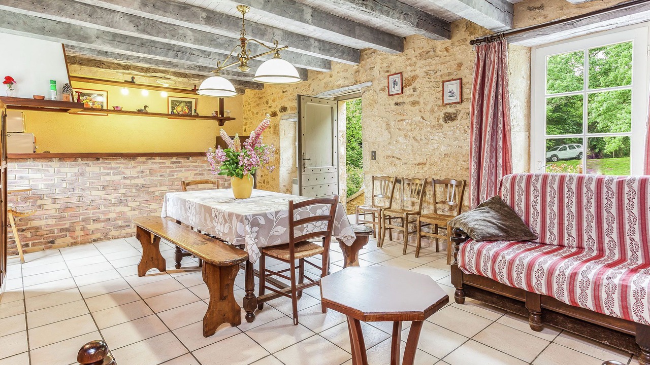 Photo of Livingroom in Montcabrier