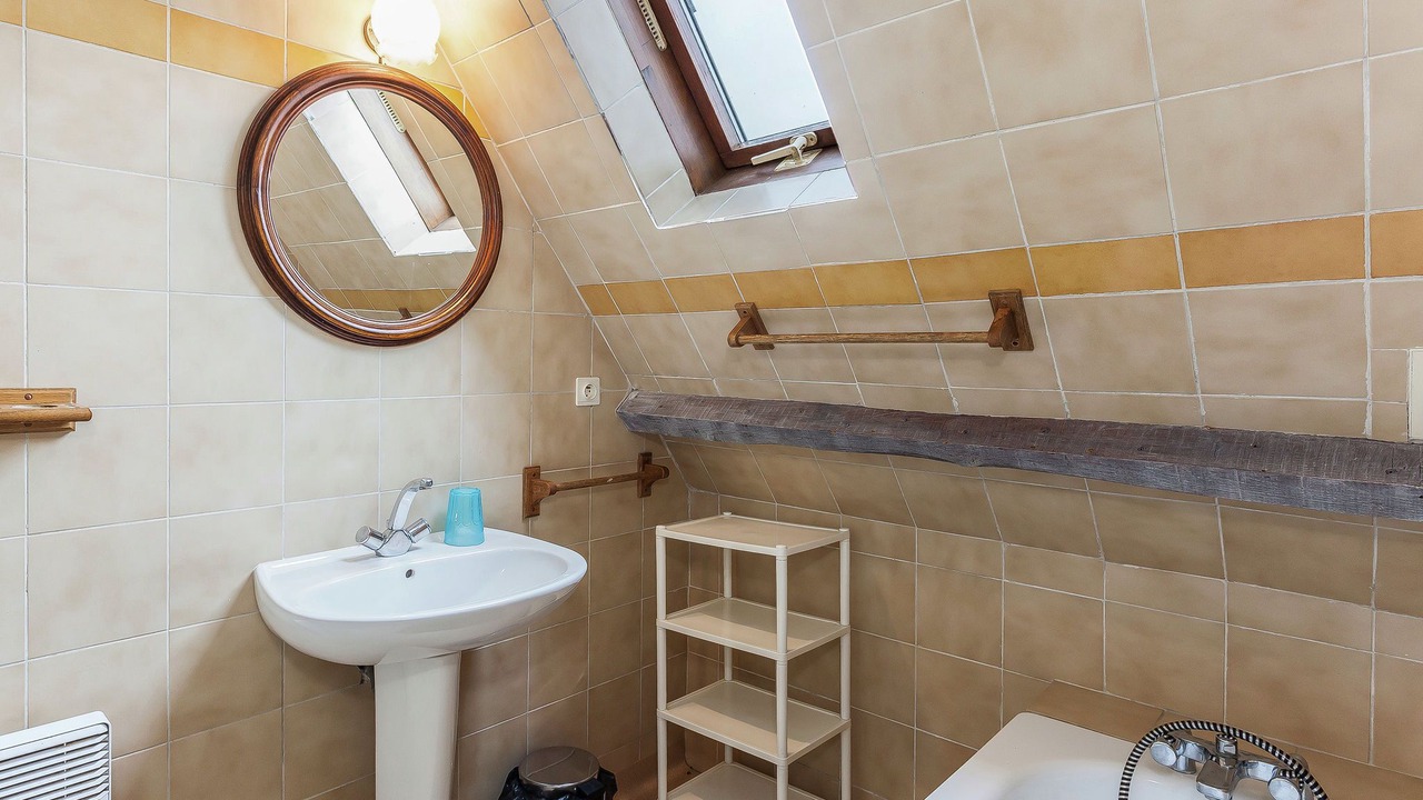Photo of Bathroom in Montcabrier