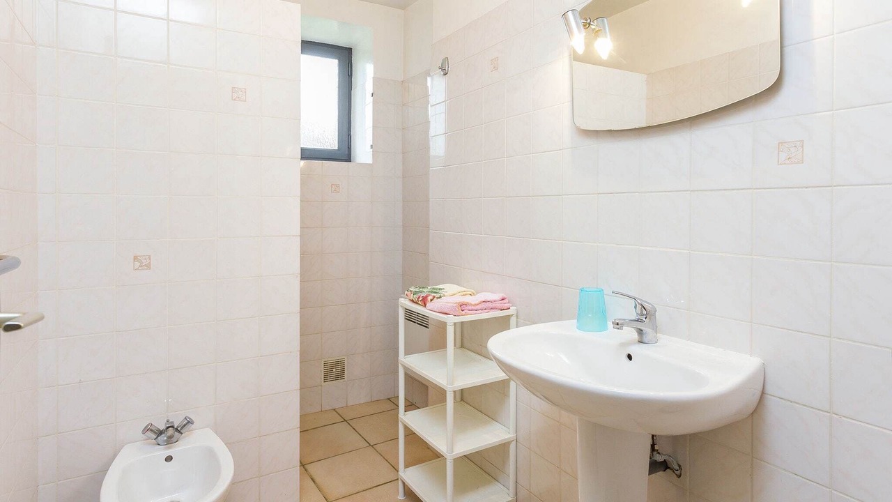 Photo of Bathroom in Montcabrier
