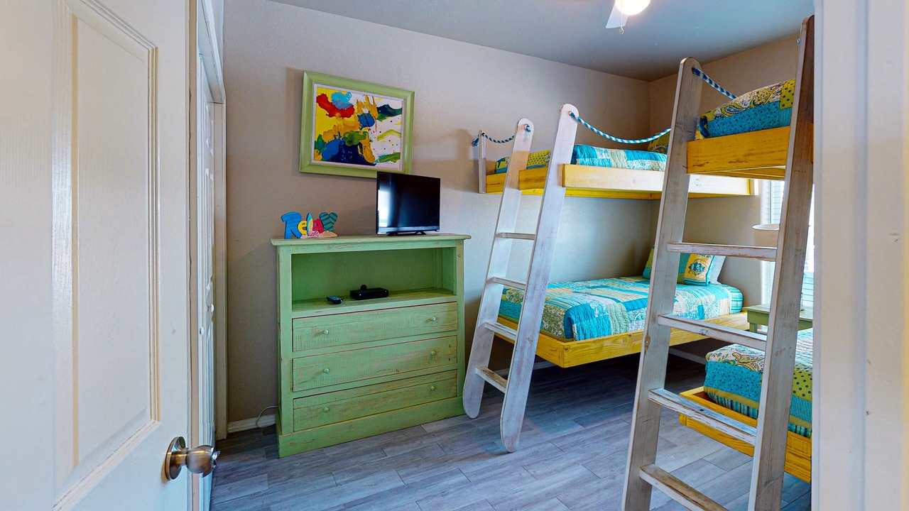 Photo of Bedroom in Safe Harbor