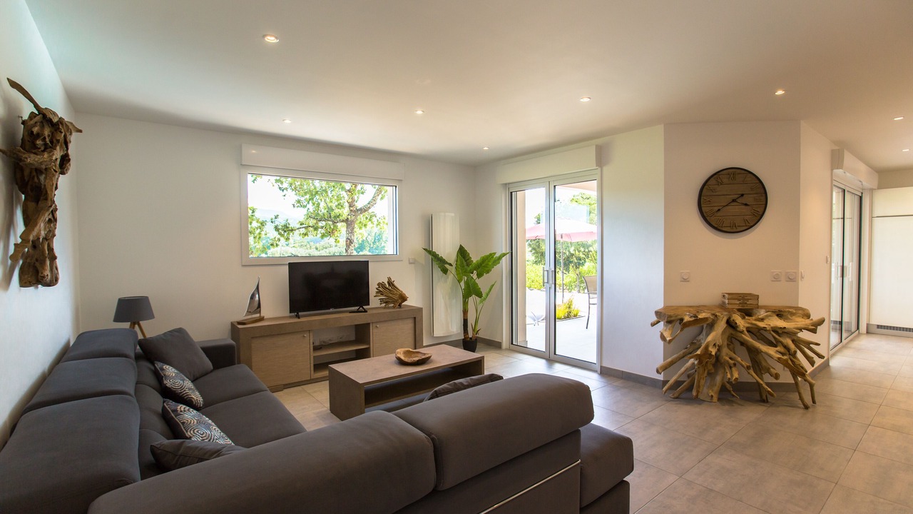 Photo of Livingroom in Saint Alban Auriolles