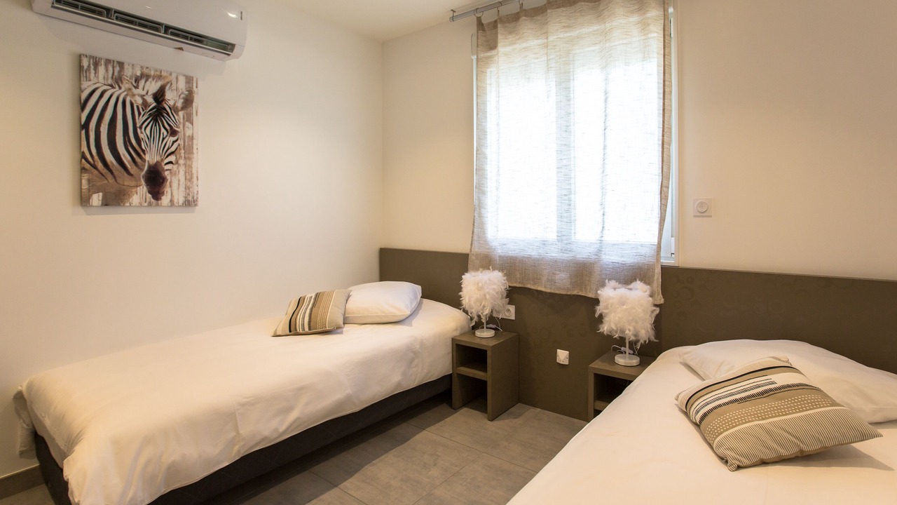 Photo of Bedroom in Saint Alban Auriolles