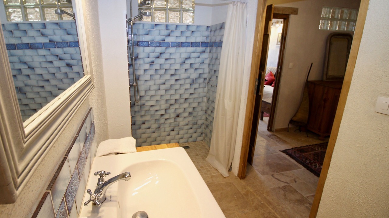 Photo of Bathroom in Corsavy