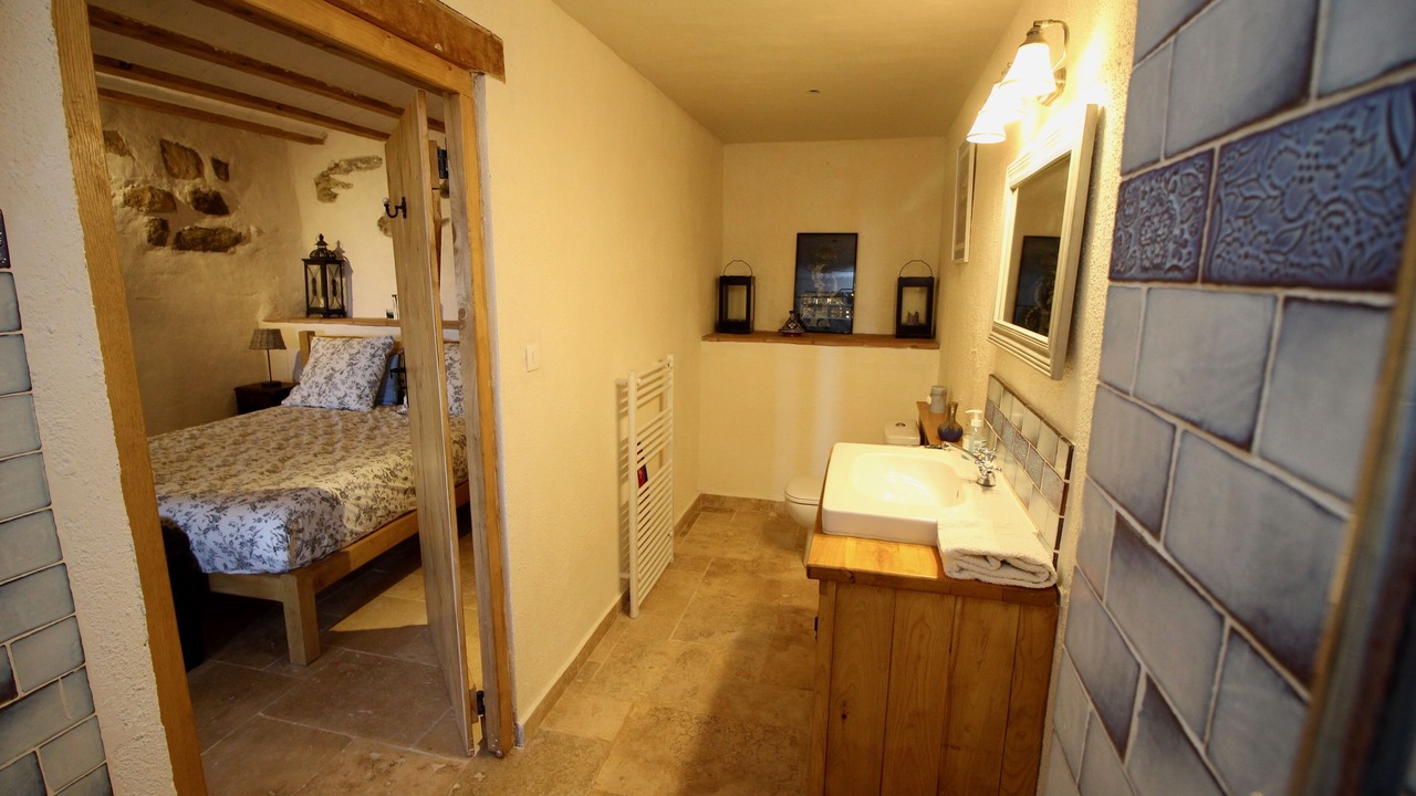 Photo of Bathroom in Corsavy