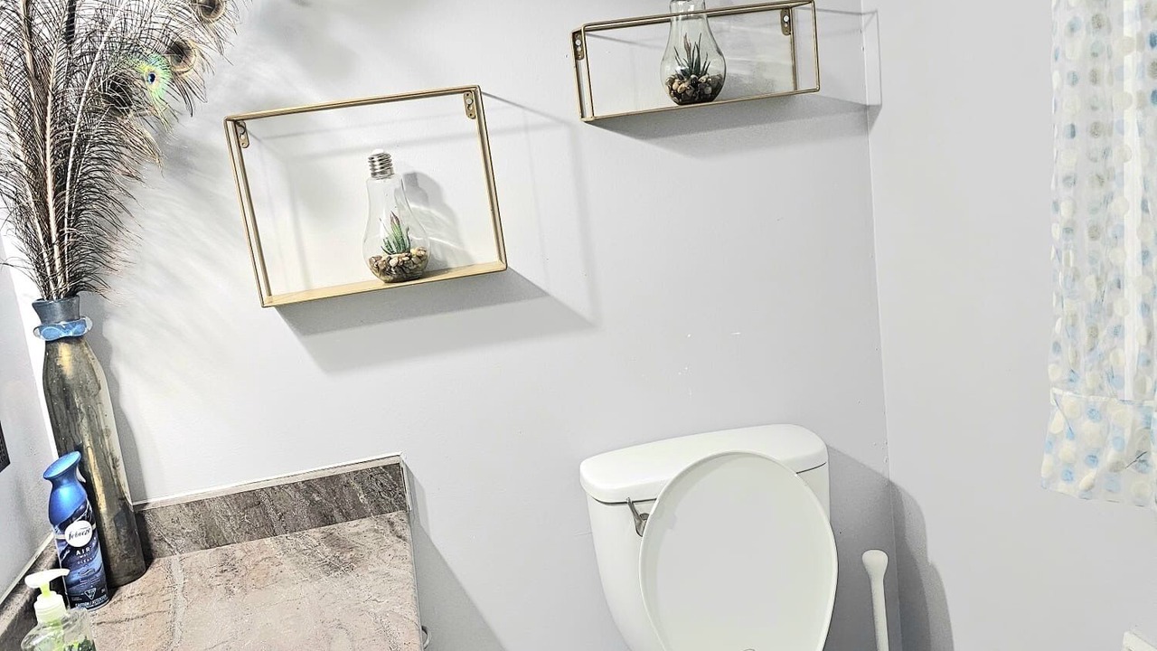 Photo of Bathroom in Ingersoll