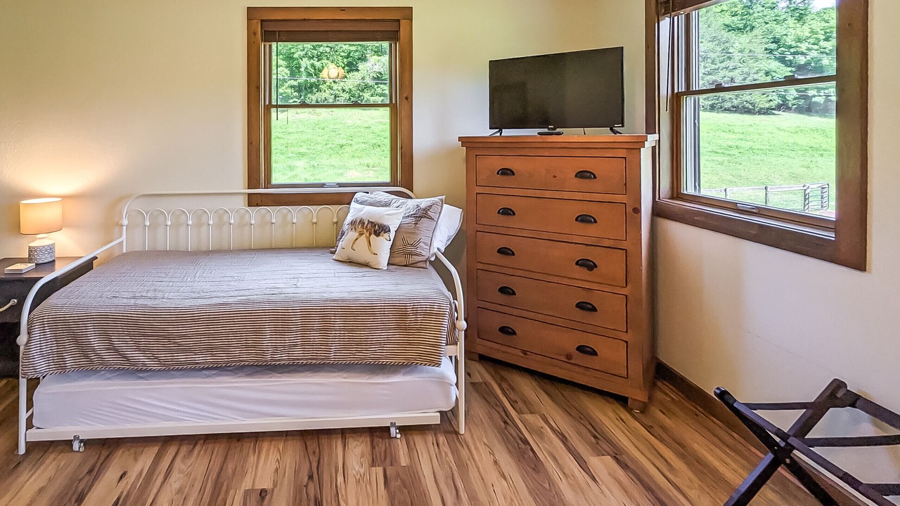Photo of Bedroom in Mountain View